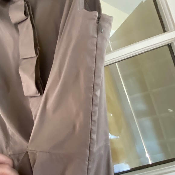 Ann Taylor Taupe Gray Sleeveless Collared Sheath Dress Size 14 - Picture 3 of 6